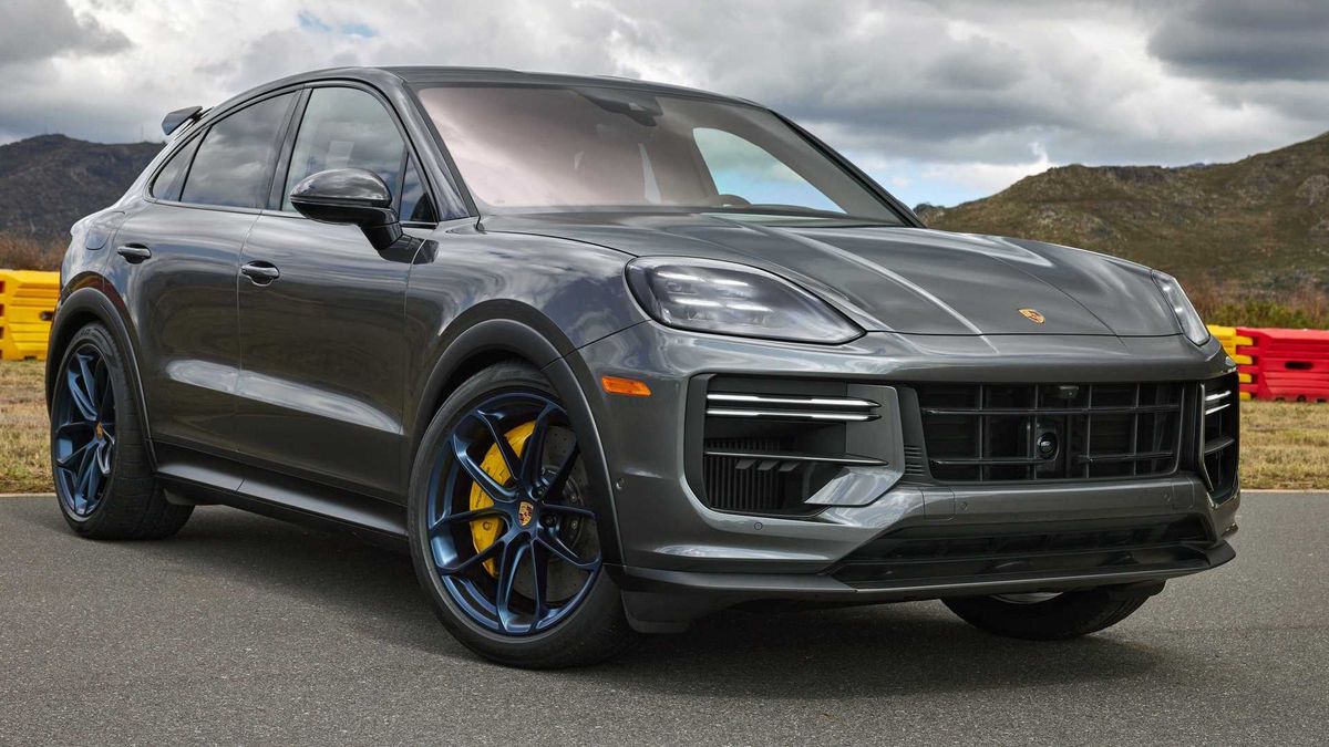 Porsche z gruntu modernizovalo Cayenne. Všechny verze mají silnější